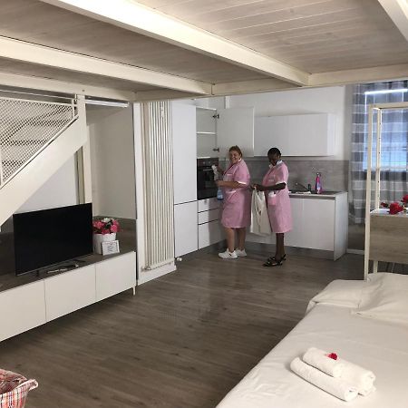 Le Suite Di Luna Rossella Bologna Bagian luar foto